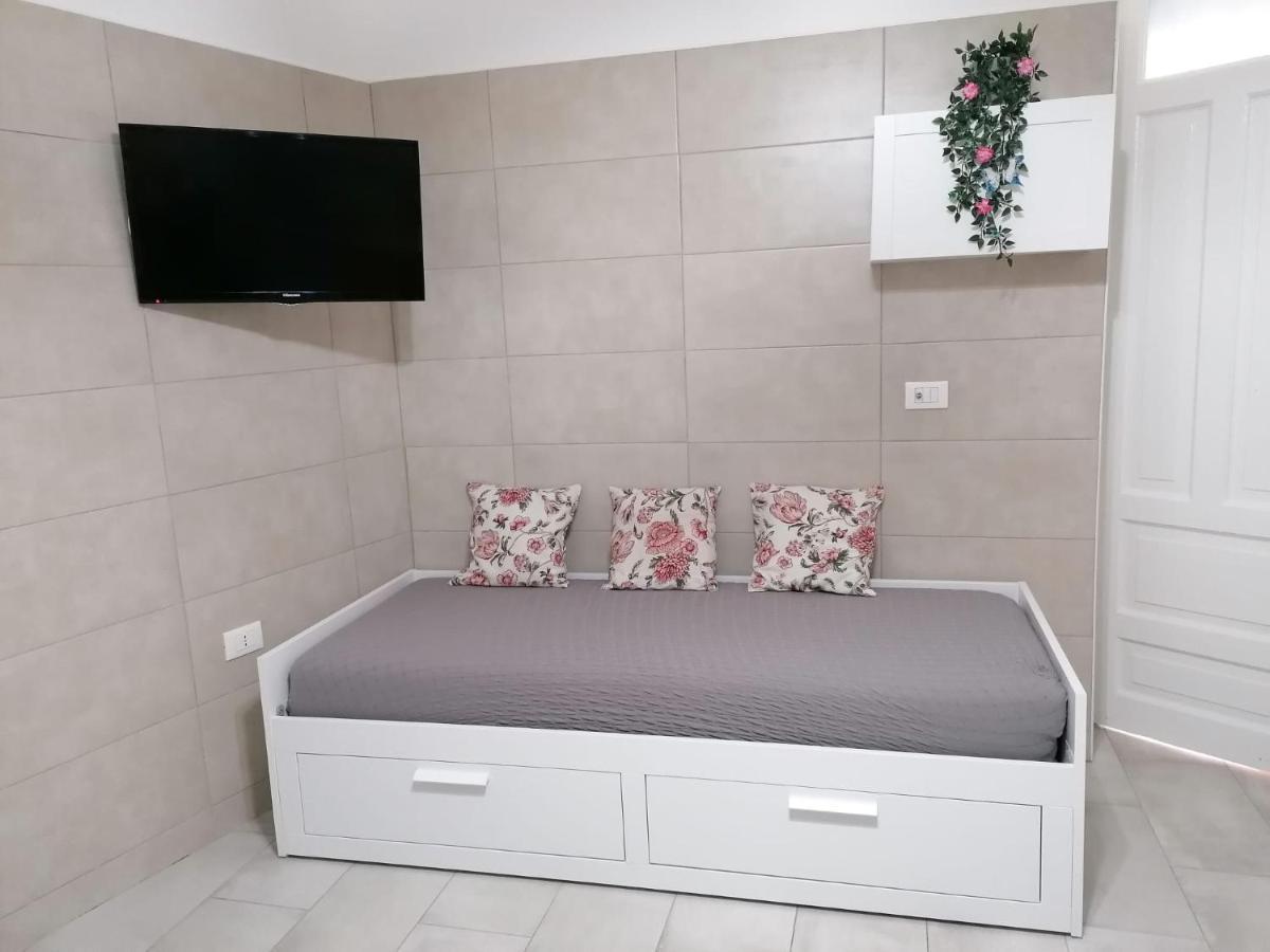 Mary Maira Apartment